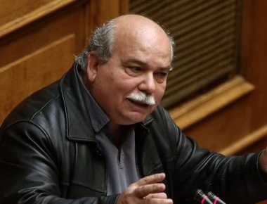 Οργανωμένο σχέδιο της ΧΑ να εισβάλει στη Βουλή καταγγέλλει ο Βούτσης